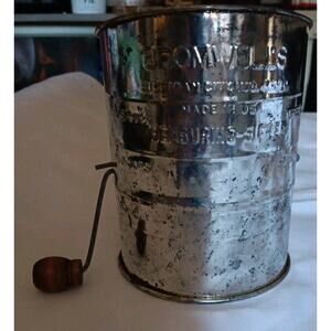 Vintage Bromwell's 3 Cup Metal Measuring Flour Sifter w/ Handle Wood Knob